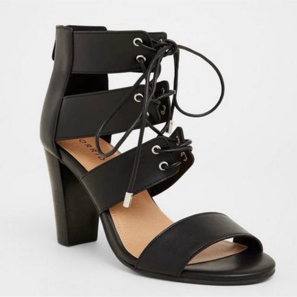 Torrid Black Strappy Block Heel Sandals-EUC worn once-Size 10w - Picture 1 of 5